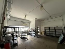 West Spring (D22), Factory #580590291
